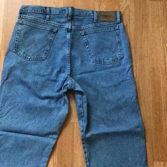 Jeans - Picture 3 of 4